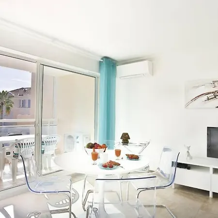 Bright One Bdrm A/c-swimming Pool/congress By Olidesi Κάννες