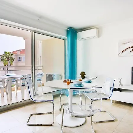 Bright One Bdrm A/c-swimming Pool/congress By Olidesi